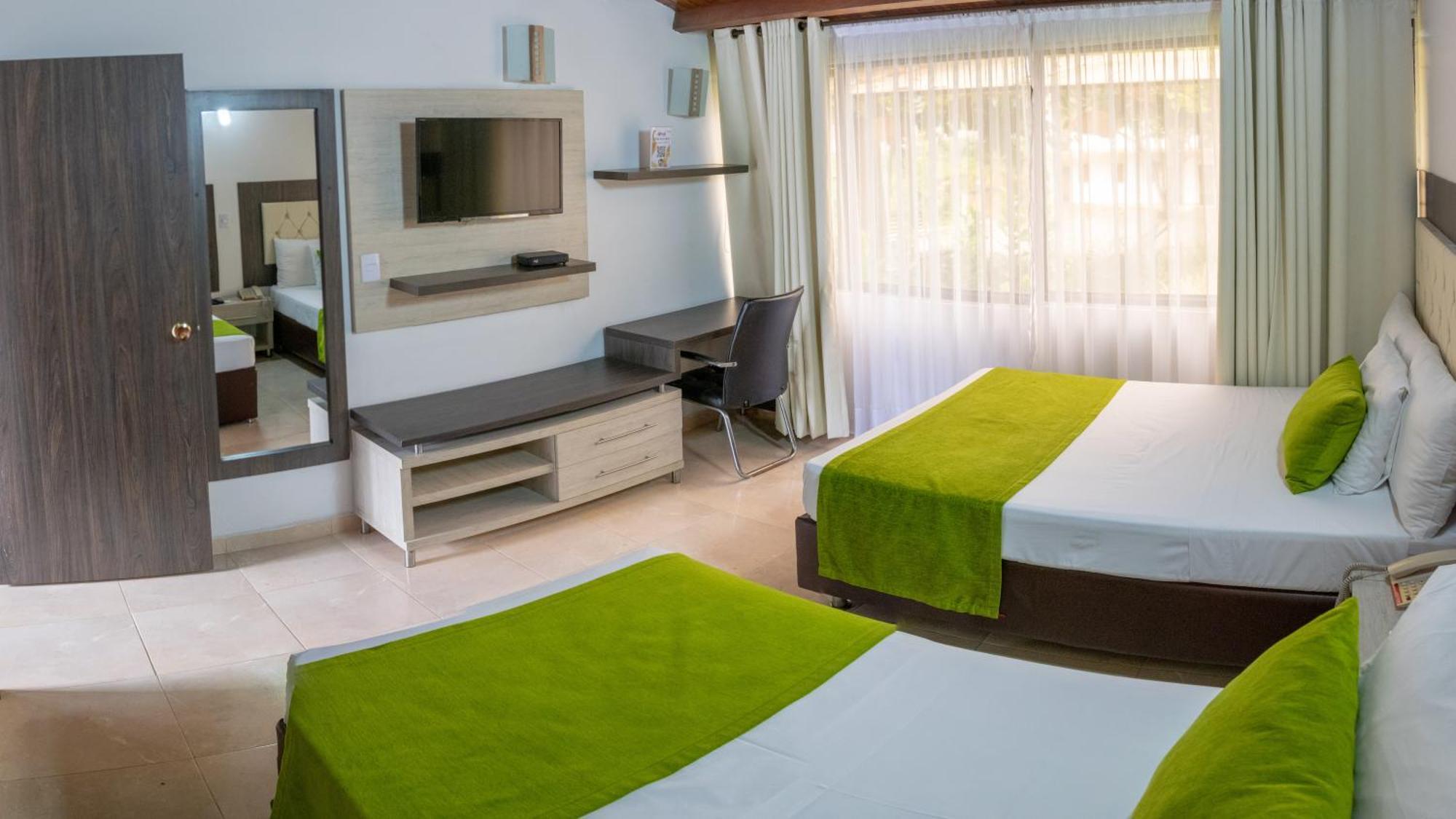 Hotel San Juan Internacional Girón Buitenkant foto